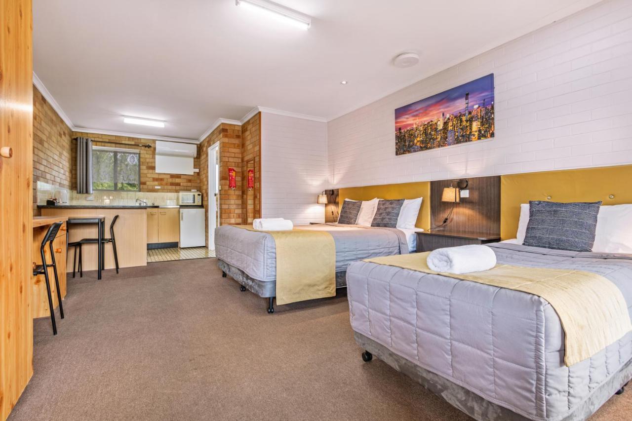 Burringa Garden Motel Wagga Wagga Exterior photo