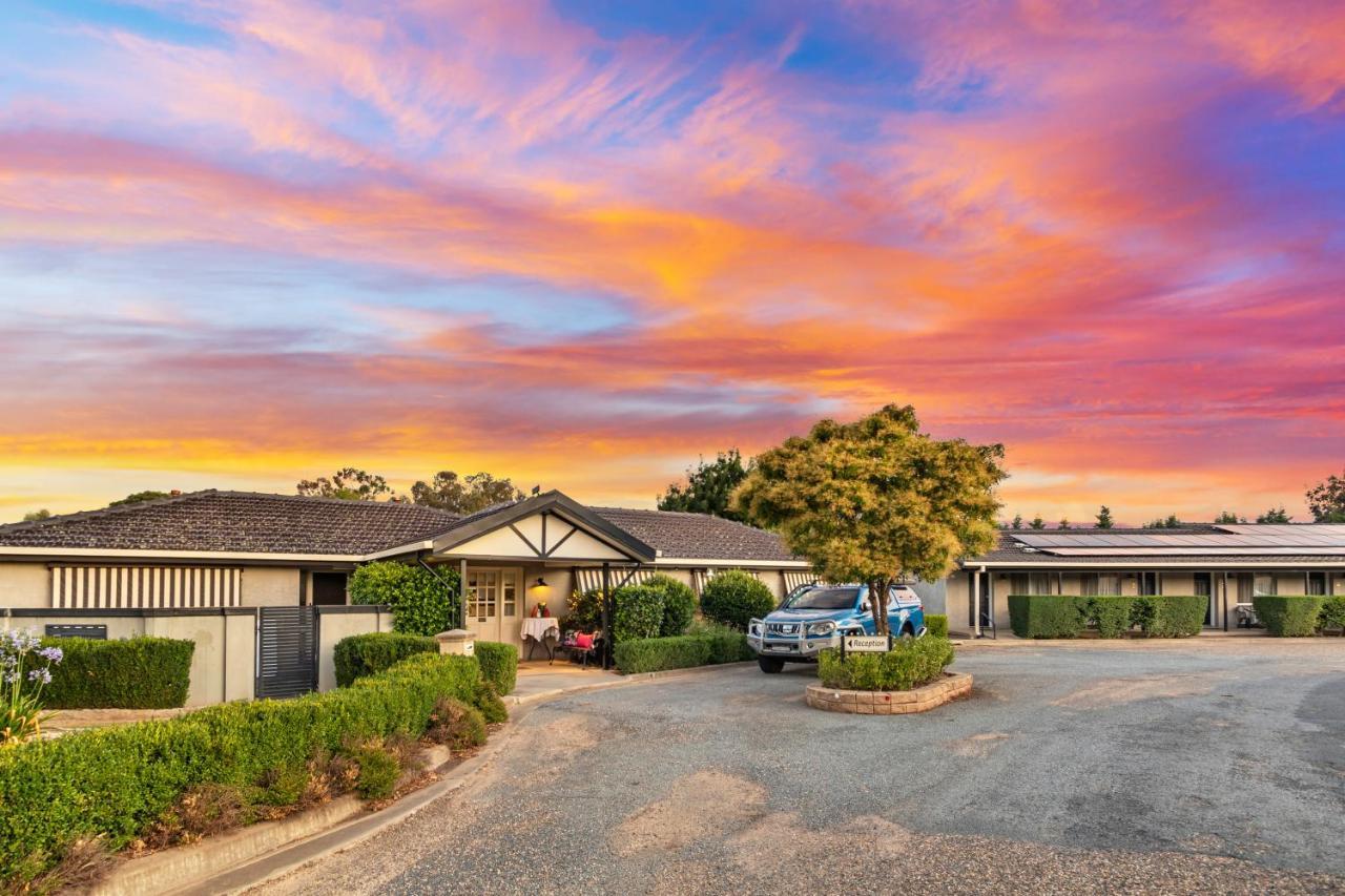 Burringa Garden Motel Wagga Wagga Exterior photo
