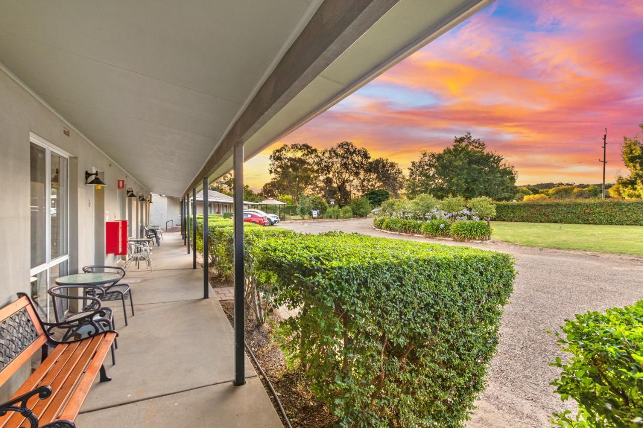 Burringa Garden Motel Wagga Wagga Exterior photo